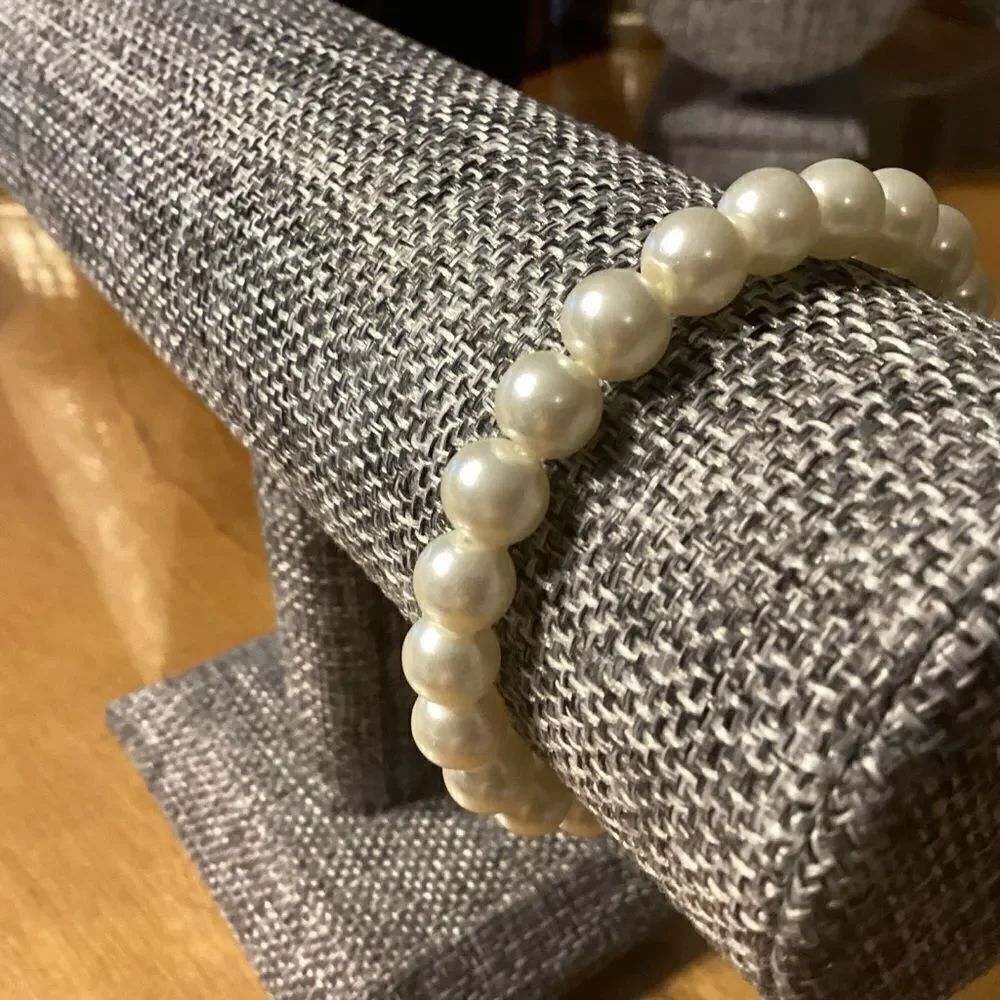 Elasticized Faux White Pearl Stretch Bracelet